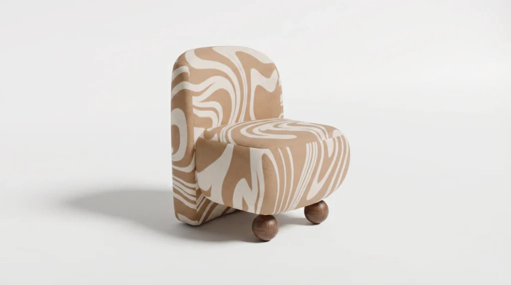 М’яке крісло на замовлення з абстрактним принтом і дерев’яними кулястими ніжками